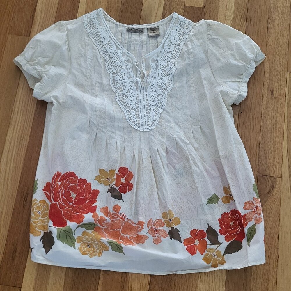 Summery Pretty puff sleeve Art & Soul size L 100% cotton blouse